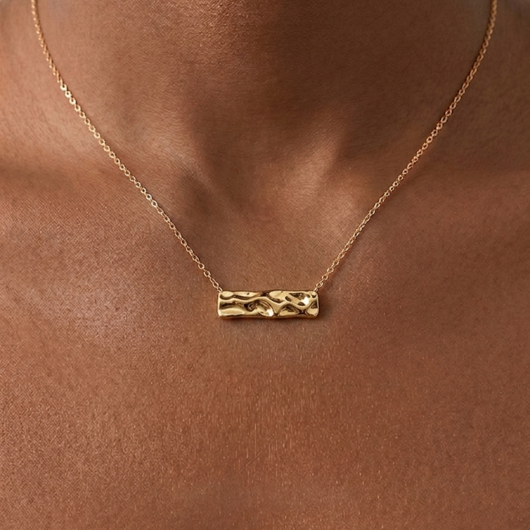 MOLTEN BAR NECKLACE - Image 2